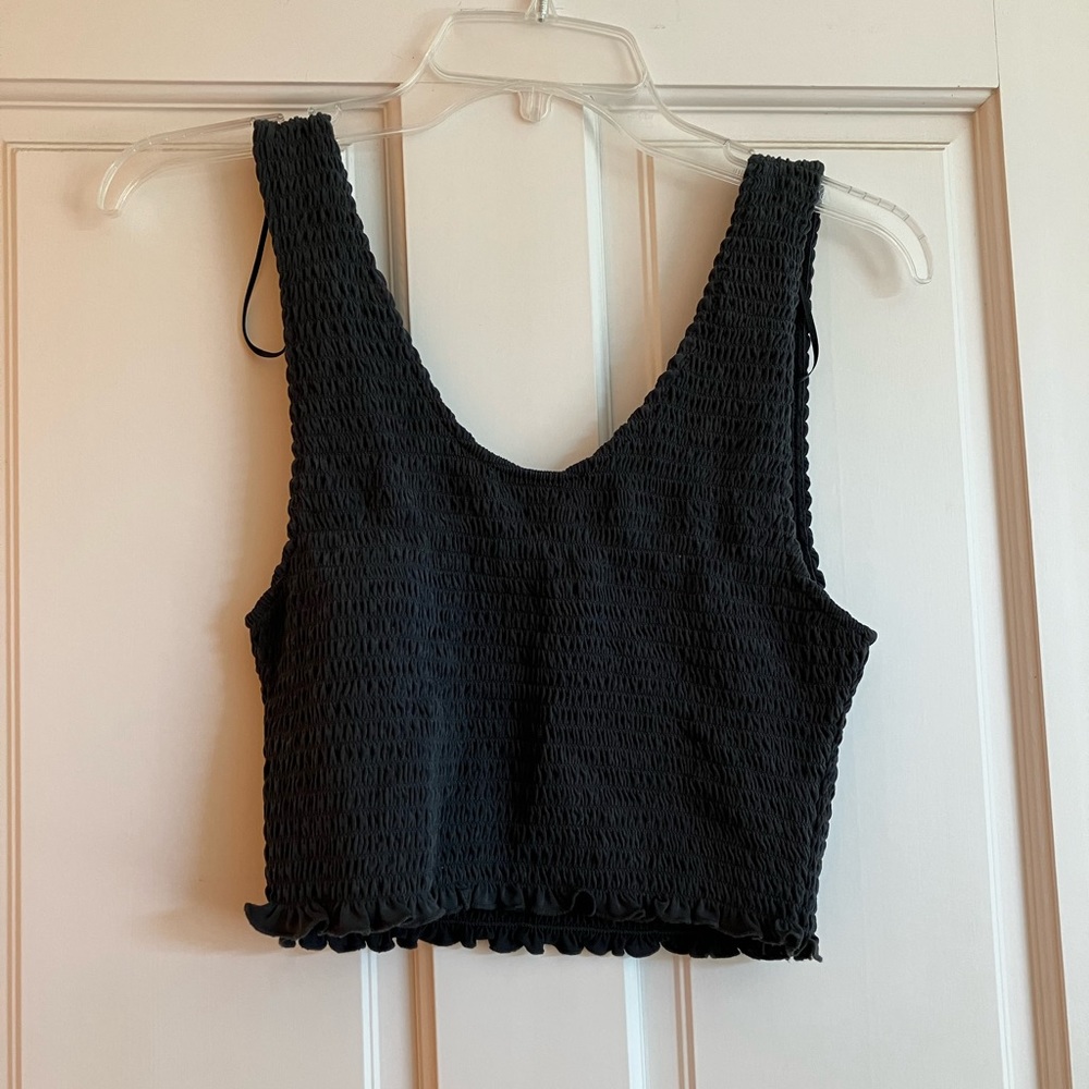 Black tank size large